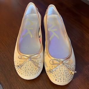 🛒Anne Klein Fabric Flats 6 1/2